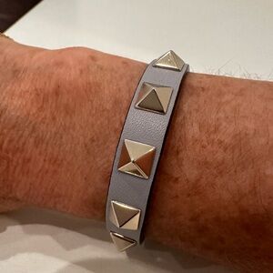 Valentino Garavani Rockstud call leather bracelet